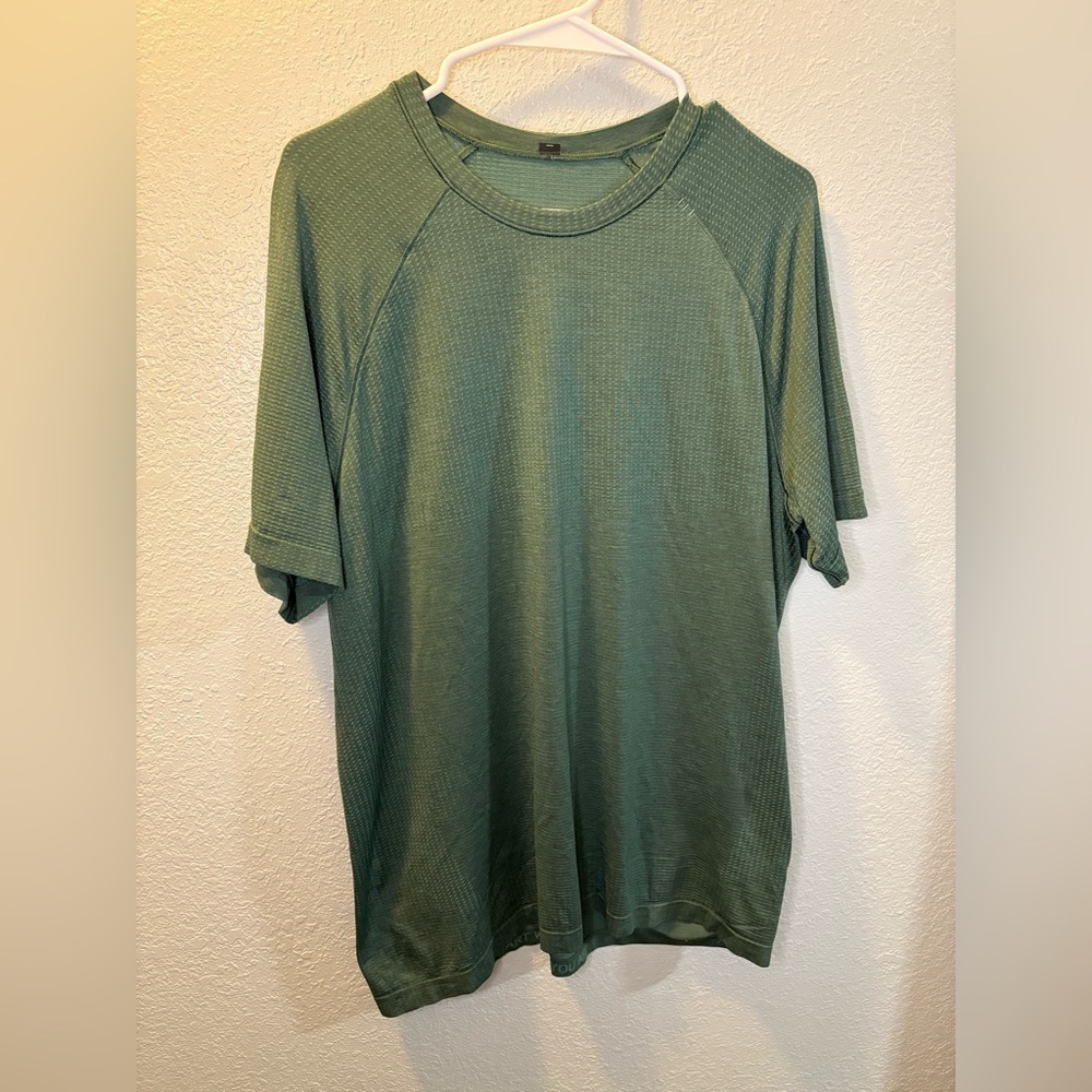 Lululemon Men’s Metal Vent Tech Short Sleeve
